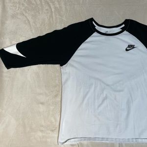 Nike 3/4 sleeve workout shirt
